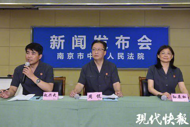 4年生4个，全卖了！90后未婚女孩和男友卖娃挣了13万，网友：不配叫人